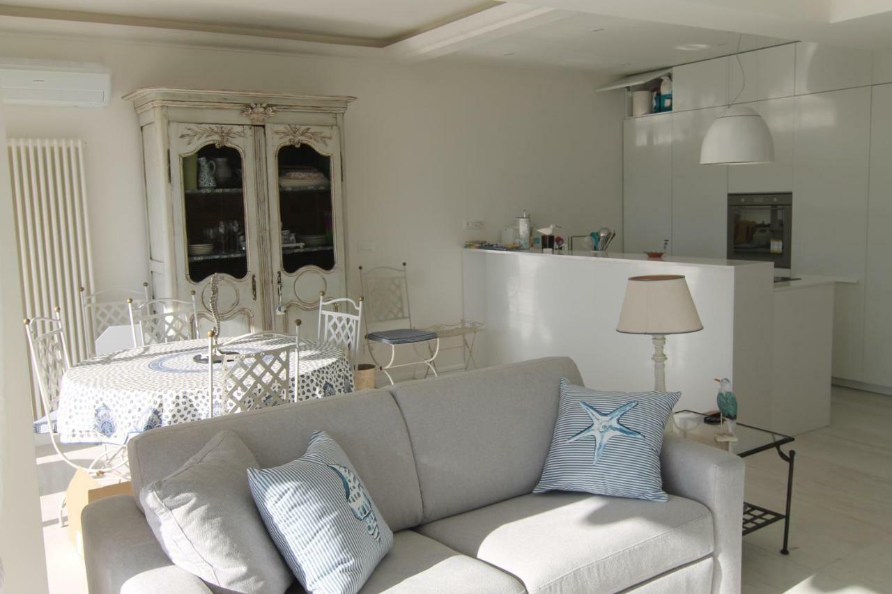 La Reale Apartment Villefranche-sur-Mer Bagian luar foto